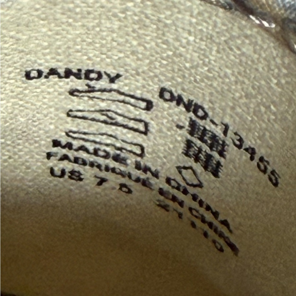 Taos "Dandy" Slip On Daisies Canvas Sneaker Womens Sz 7.5 - Picture 8 of 11